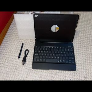 iPad PRO 9.7 inch keyboard case